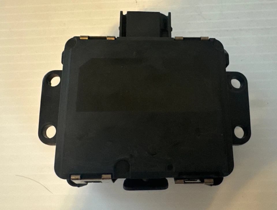 2021 Land Rover Range Rover Velar Cruise Control Sensor M8A2-9G768-AF OEM K0146 - Image 3 of 4