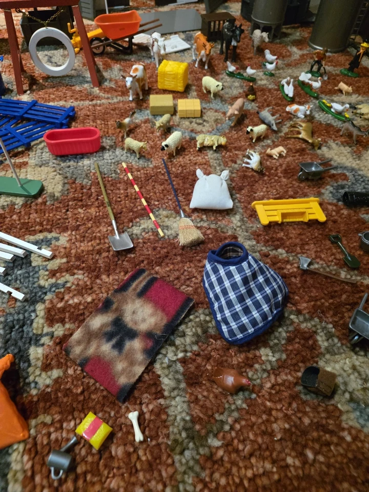 Massive Lot Farm Vintage Country Sets Plastic Animals Barn Structures Breyer - Image 3 of 4