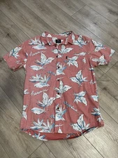 Men’s Rip Curl Light Red Reverse Print Button Down Floral Hawiian Shirt Size M