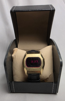 Bulova Led Watch Vintage Computron Red Led 1976 N6 Gold Tone - Gold Tone Working