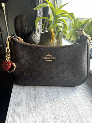 COACH teri shoulder bag w/ coach charm