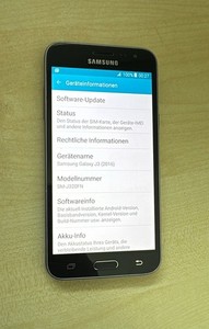 Samsung Galaxy J3 2016 Duos J320F/DS 8GB Zustand Gut Simlockfrei Händler