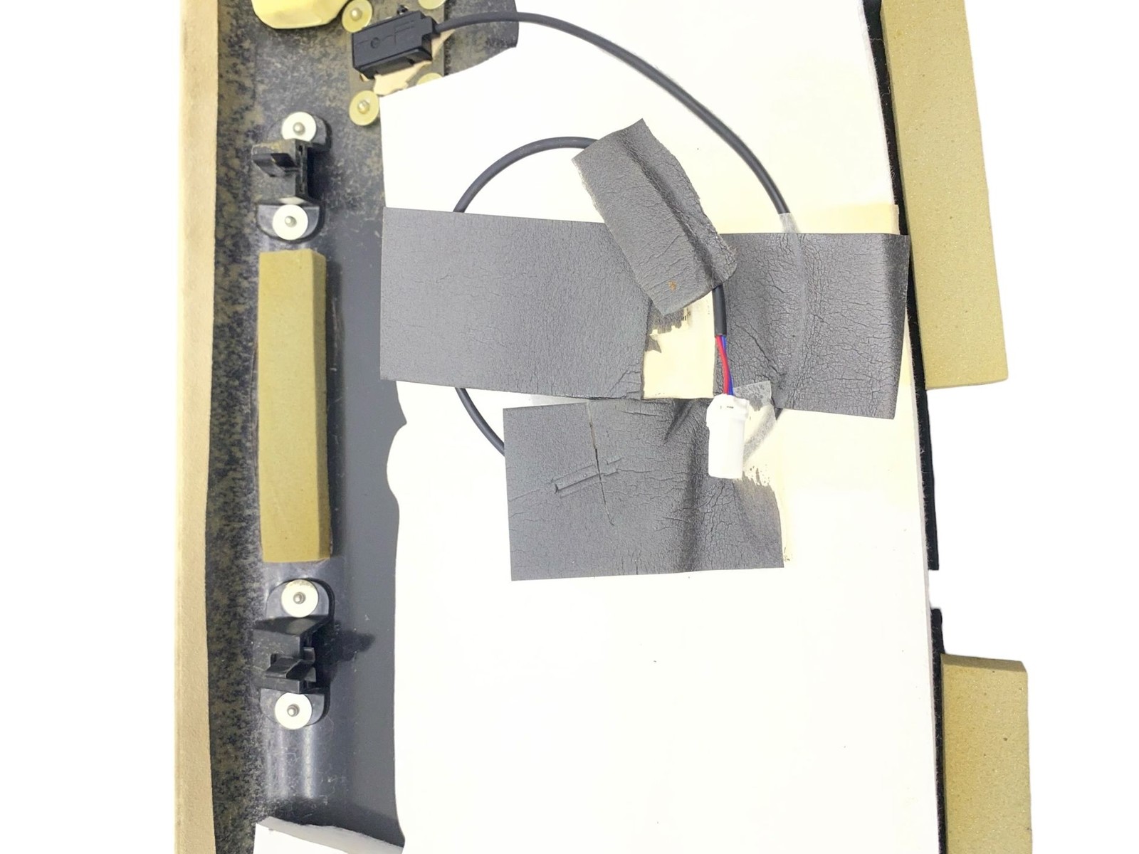 2010-2019 Aston Martin Rapide DDAJ FRONT OVERHEAD HEADER PANEL W/ SPEAKER *WEAR*