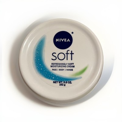 Nivea Soft Moisturizing Creme Refreshing Jojoba Oil & Vitamin E Formula 6.8 oz