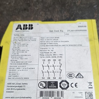 ABB SSR10 Safety Relay 2TLA010050R0000 24VDC 5A 3NO+1NC DIN Rail Indicator