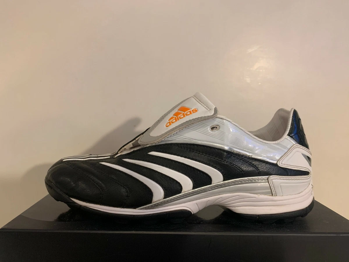 Predator trainers top