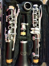 Clarinet Hunter good shape no leak plays good
