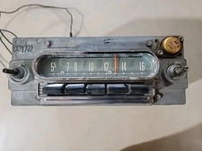 Vintage Ford Am Car Radio Stereo Model 04mf-180242 Fomoco Nice