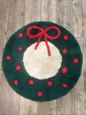 Vintage 1970s-1980s McCarttry 23” Round Christmas Wreath Throw Rug Bulgaria
