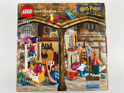LEGO 4723 Harry Potter And The Sorcerer's Stone Diagon Alley Shops