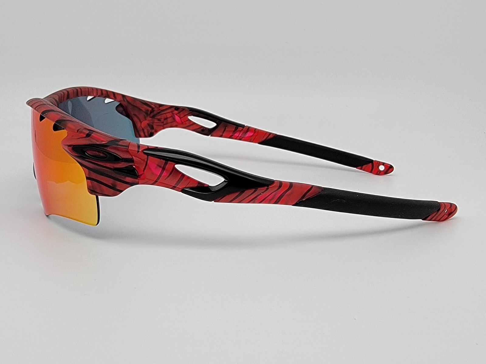 Oakley OO9206-35 RadarLock Path Urban Jungle Red Frame +Red Iridium Sunglasses image 4
