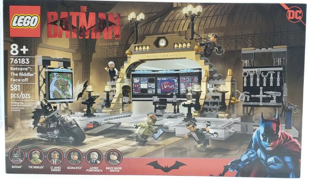 Lego DC 76183 The Batman Batcave: The Riddler Face-Off (581 pcs) : Toys &  Games 