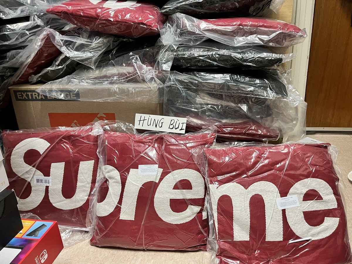 Supreme Jules Pansu Pillows Black 色あせ 黒 