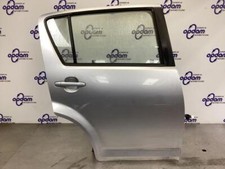 Porte arrière et accessoires Daihatsu SIRION
