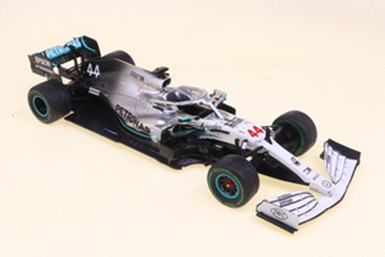 Modellini auto FORMULA 1 scala 1:43 MERCEDES AMG W10 EQ POWER+ Hamilton