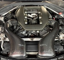 Zele Dry Carbon R35 Gtr Engine Cover 910 Condition Zele Dry Carbon R35 Gtr Engine Cover 910 Condition