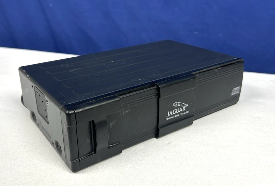 1997 - 2006 JAGUAR XJR XJ8 XK8 XKR PLAS X100 6X CD CHANGER LNF4160AA - Image 2 of 4