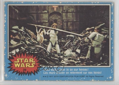 1977 OPC Star Wars #39 Steel walls close in on our heroes!