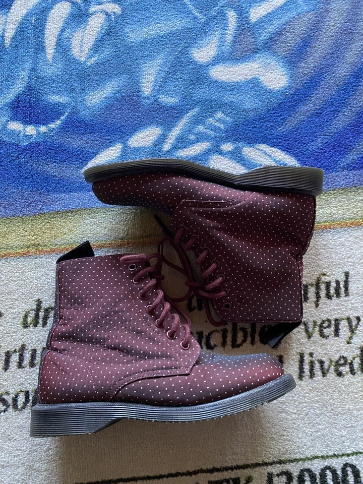 Botas Dr Martens Evan rojas a lunares para mujer talla 5 antideslizantes fiesta salir botín Foto 3 de 4