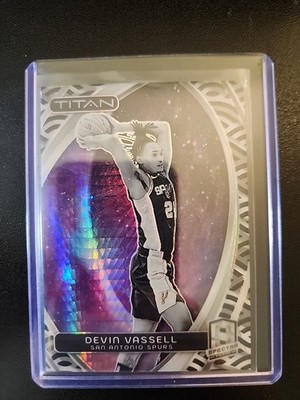 2023-24 Panini Spectra - Titan Devin Vassell  International Black & White Prizm