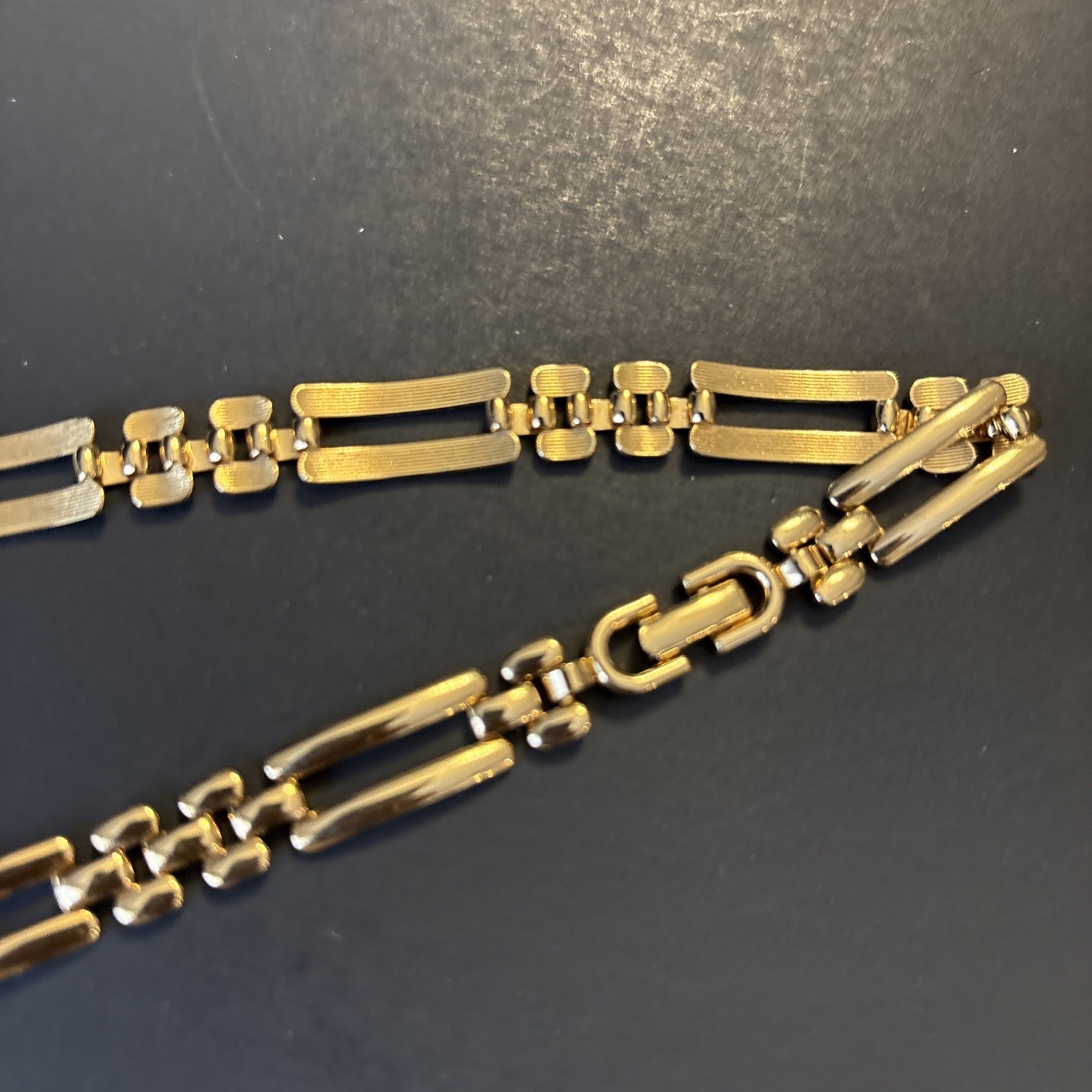 Monet Gold Tone Flat Rectangular Chain Link Neckl… - image 3