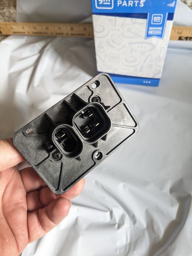 Genuine GM Heating and Air Conditioning Blower Control Module 12368388 15-71971 - Picture 2 of 5