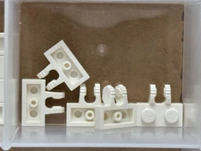 LEGO Parts - White Hinge Plate 1 x 2 Locking 2 Fingers Side - No 60471 - QTY 5