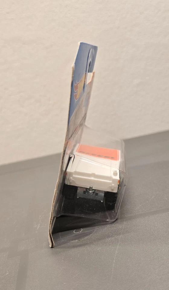 Hot wheels 2016 #218/250 HUMVEE - White with orange trim. NIB , HW Showdown - Image 4 of 4