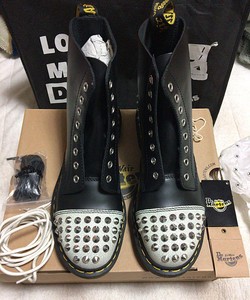 dr martens f