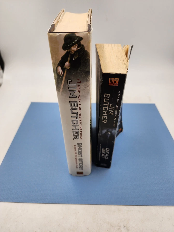 2 Jim Butcher Bk Lot: Ghost Story (Dresden Files, #13) - HCDJ & Dead Beat #7 PB - Image 2 of 4