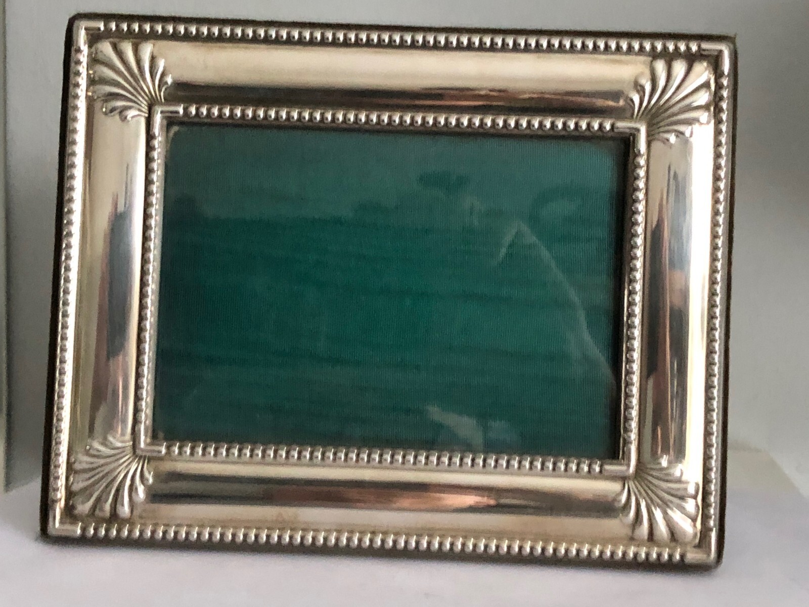 BEAUTIFUL QUALITY " HARRODS " LARGE 7"x 5.5" HALLMARKED SILVER PHOTO