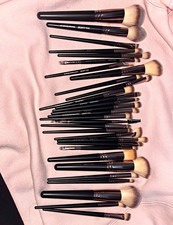 MAANGE Makeup Brush Set Black/Silver with Dra...