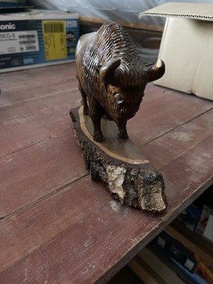 Holz Bulle, schöne Stier Figur Wood Bison Buffalo Handcarved Statue Signed