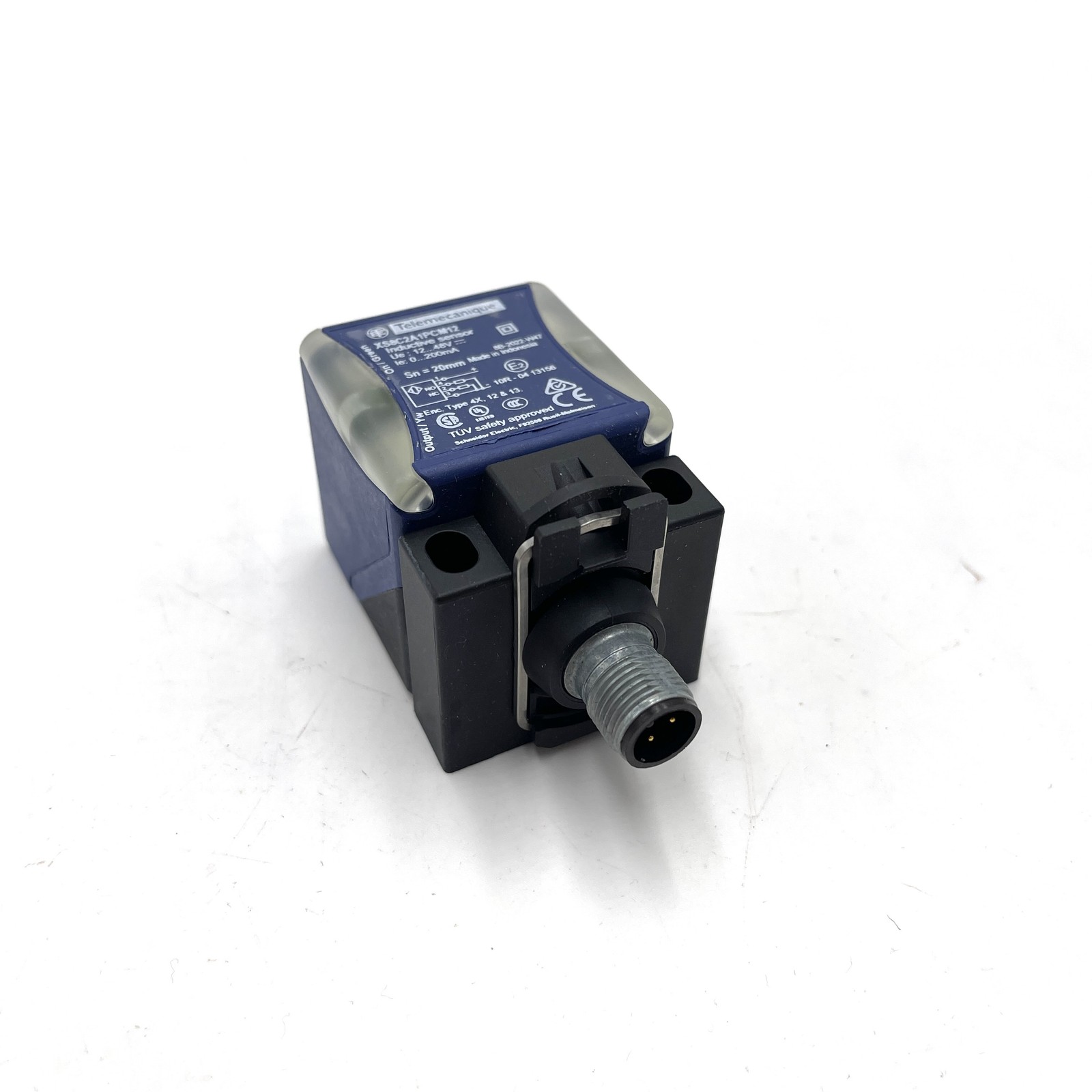 Inductive Proximity Switch XS8C2A1PCM12 Telemecanique 20mm 12-48VDC