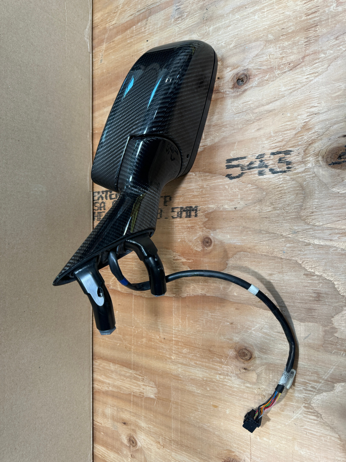 12-18 ASTON MARTIN V12 VANQUISH LEFT SIDE CARBON FIBER MIRROR