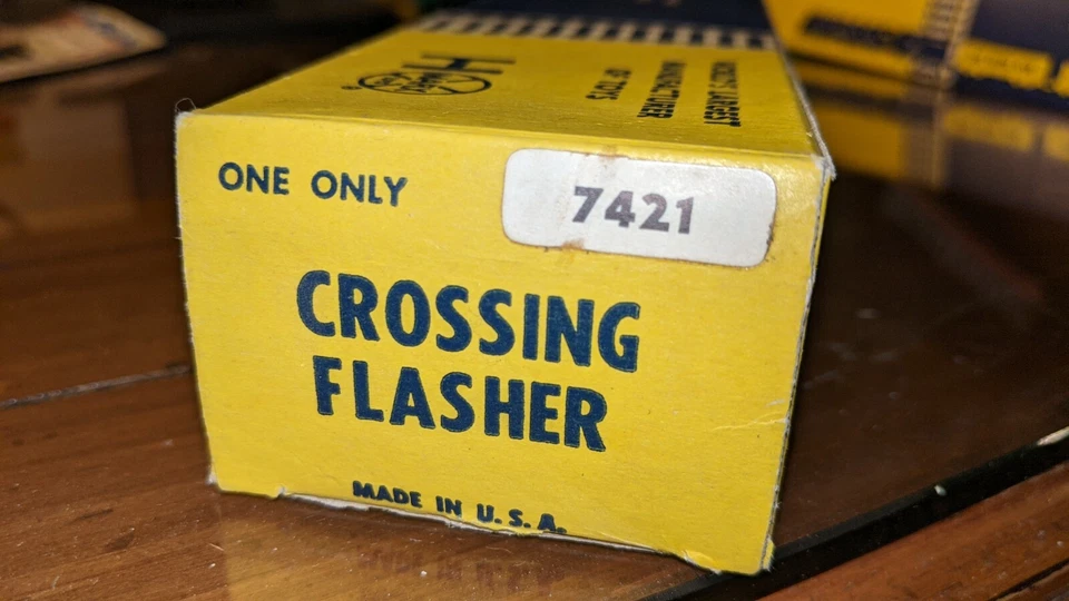 Louis Marx HO Accessories #7421 CROSSING FLASHER BOX ONLY very nice RARE! - Image 3 of 4