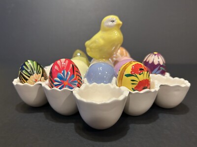 12 Egg Holder Easter Chick with Colorful Eggs Ceramic Retro Vintage Centerpiece