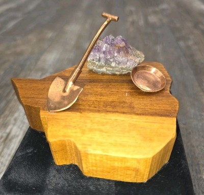 Amethyst Quartz Geode On Wood Base w/Copper Shovel & Mining Pan Decor Souvenir 