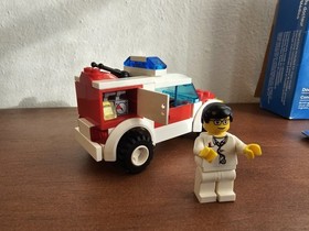 Retired 2006 LEGO City Sets 7902 Dr's Car & 7890 Ambulance-Used-Complete