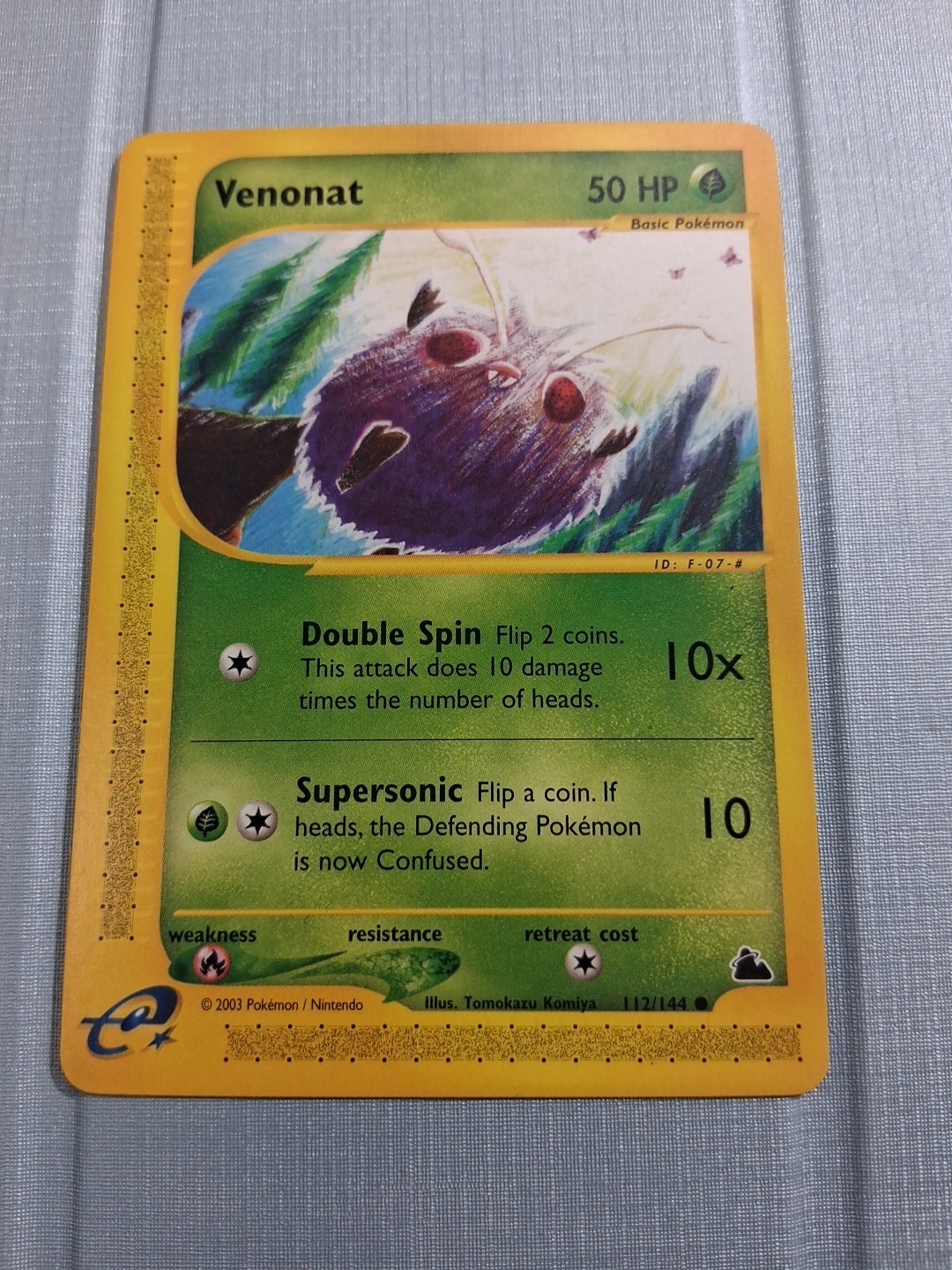 Pokemon Skyridge Venonat 112/144 NM Fast Ship