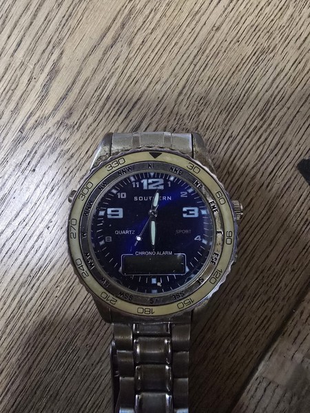 Southern Quartz Watch