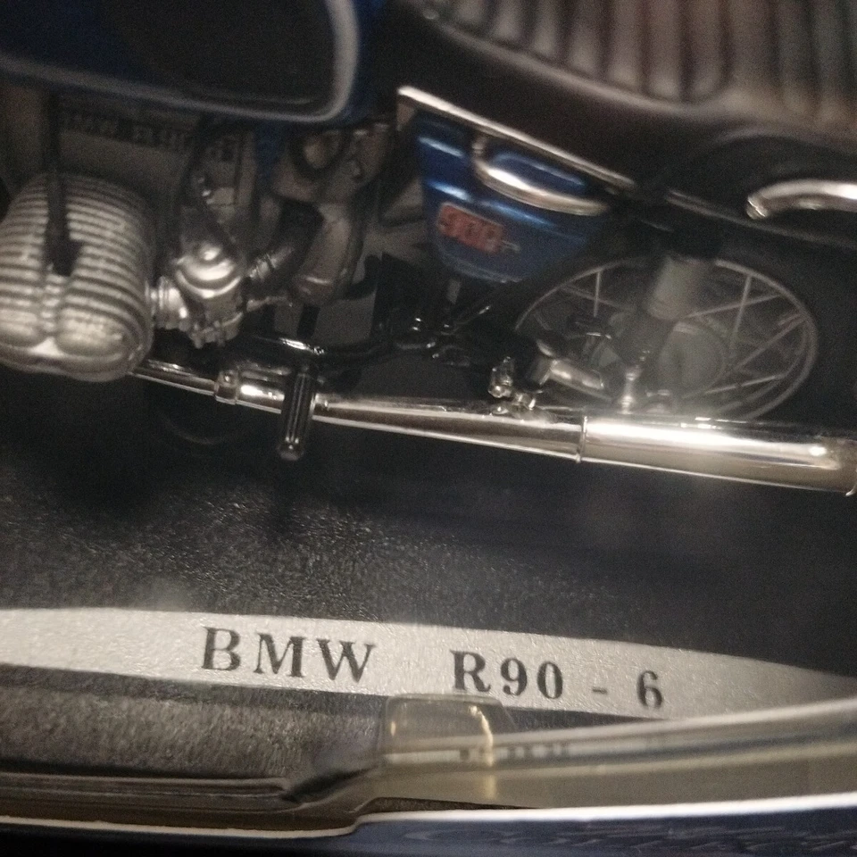 SOLIDO 1/18 BMW R90 6 Motorcycle Mini Car Bike Solid 1/18 - Image 3 of 4