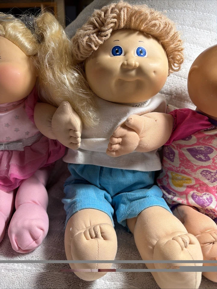 Lot Of 4 Vintage Cabbage Patch Dolls - Image 4 of 4