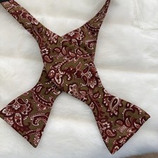 Vintage John Comfort All Silk Made In England Bow Tie Paisley Reds /brown