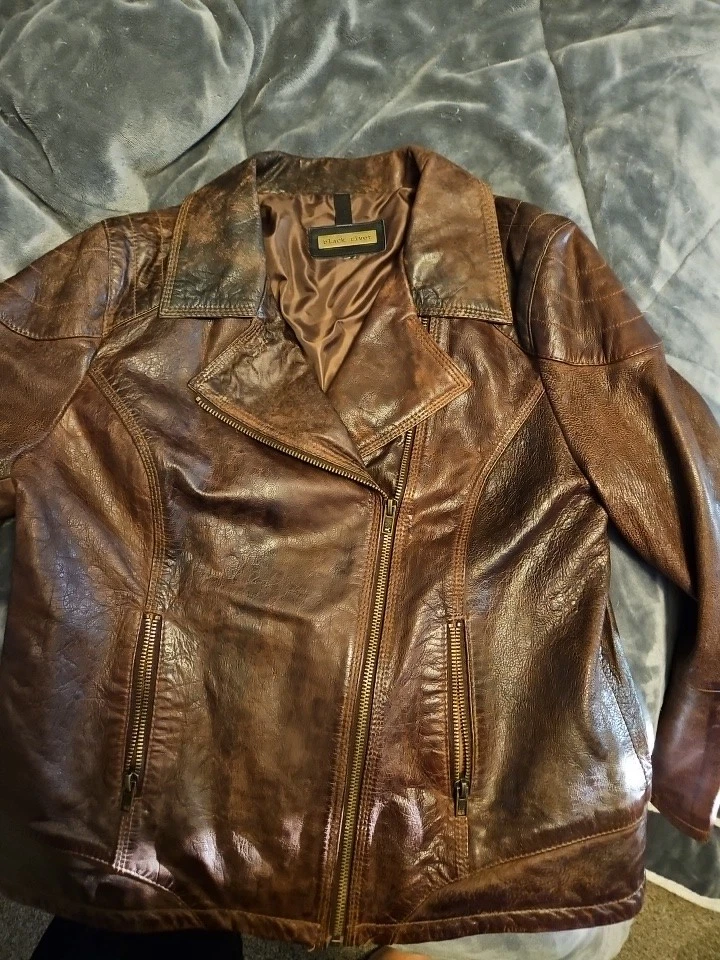 Chaqueta de cuero marrón con remache negro aspecto antiguo - para mujer talla mediana Foto 2 de 4