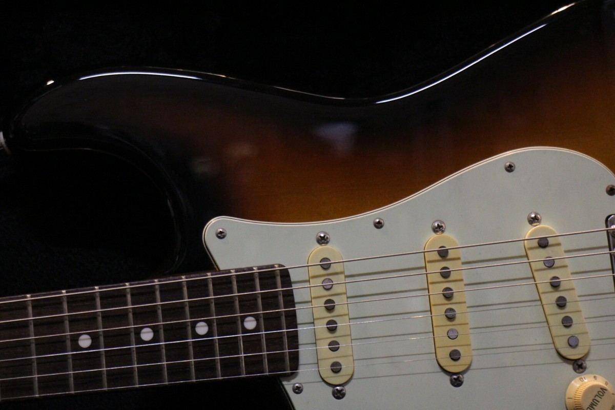 USED Fujigen FGN NCST 10 Stratocaster Electric Guitar Left-Handed