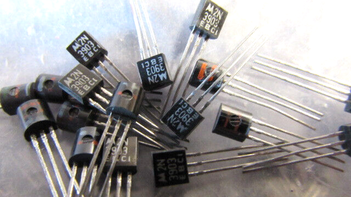 2N3903 GENUINE Motorola NPN Transistor Vintage Color Coded TO-92, 25pcs ...