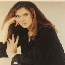 Kathleen Turner 8x10 Photo Picture 