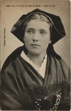 Old postcard type of woman of the Ile-de-SEIN - Etude de Tete (33004)
