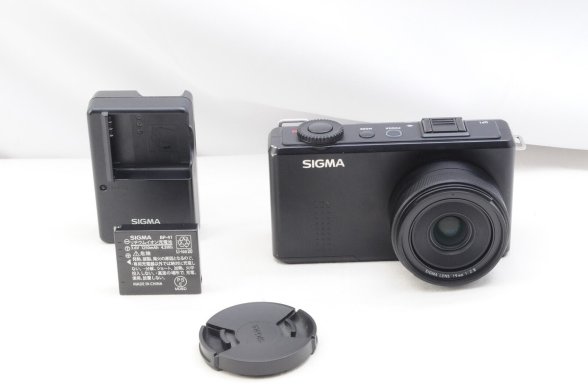 Sigma DP Series DP1 Merrill 46.0MP Digital Camera - Black Sigma DP Series DP1 Merrill 46.0MP Digital Camera - Black